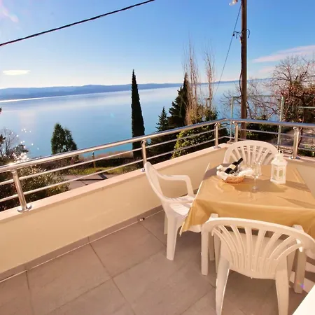 Slavinj 9 Appartement Omiš
