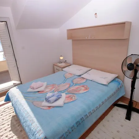 Slavinj 9 Appartement