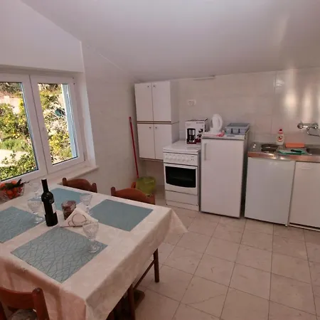 Slavinj 9