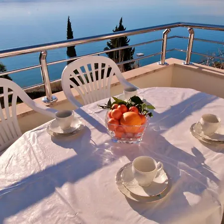 Appartement Slavinj 9 Omiš