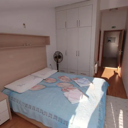 Slavinj 9 Appartement